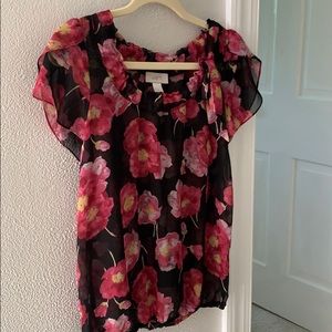 LOFT | cute floral top in S